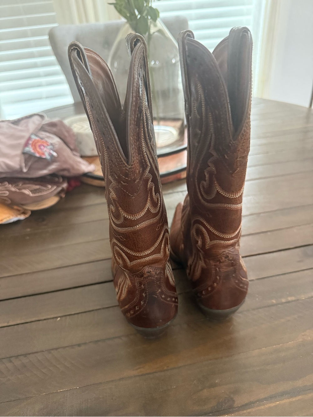 Brown Leather Embroidered Cowboy Boots 6. - Picture 5 of 11